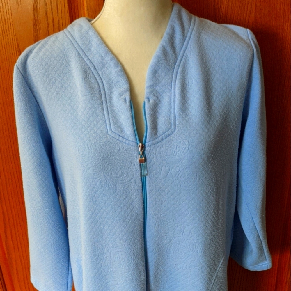 Miss Elaine  Blue Robe Medium